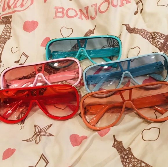 Sunglasses - Picture 2 of 2